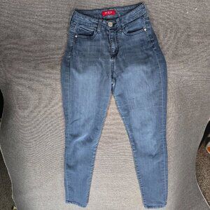 vintage‎ Woman Guess Jeans Skinny Stretchy Blue Denim Size 24 good condition